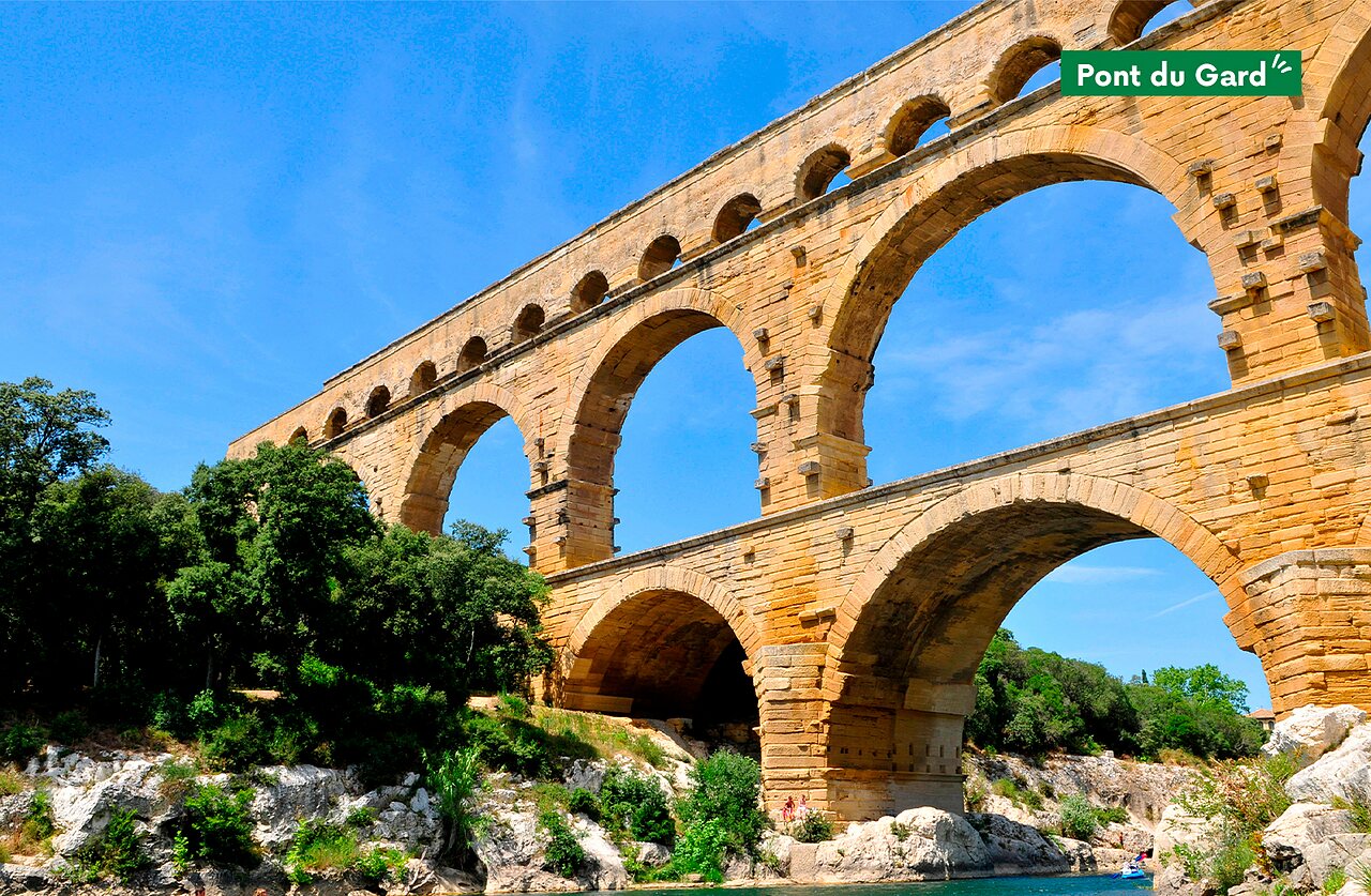 Pont du Gard, aqueduc romain historique � visiter pr�s de N�mes, Occitanie.