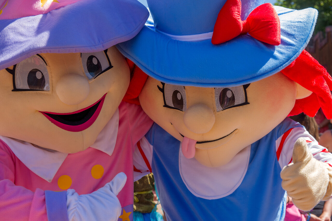 Mascottes joyeuses au camping CAPFUN Atlantique Parc � Les Mathes / La Palmyre (17).