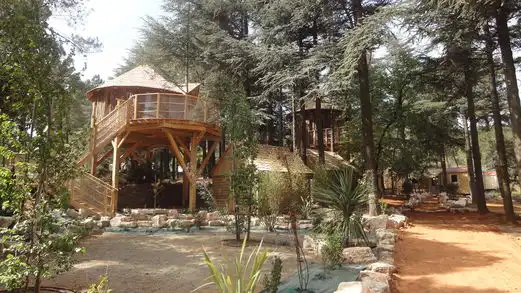 Beauregard : Cabanes dans les arbres, Camping Provence-Alpes-Côte d'Azur Beauregard : Cabanes dans les arbres, Camping Provence-Alpes-Côte d'Azur