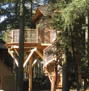 Beauregard : Cabanes dans les arbres, Camping Provence-Alpes-Côte d'Azur Beauregard : Cabanes dans les arbres, Camping Provence-Alpes-Côte d'Azur