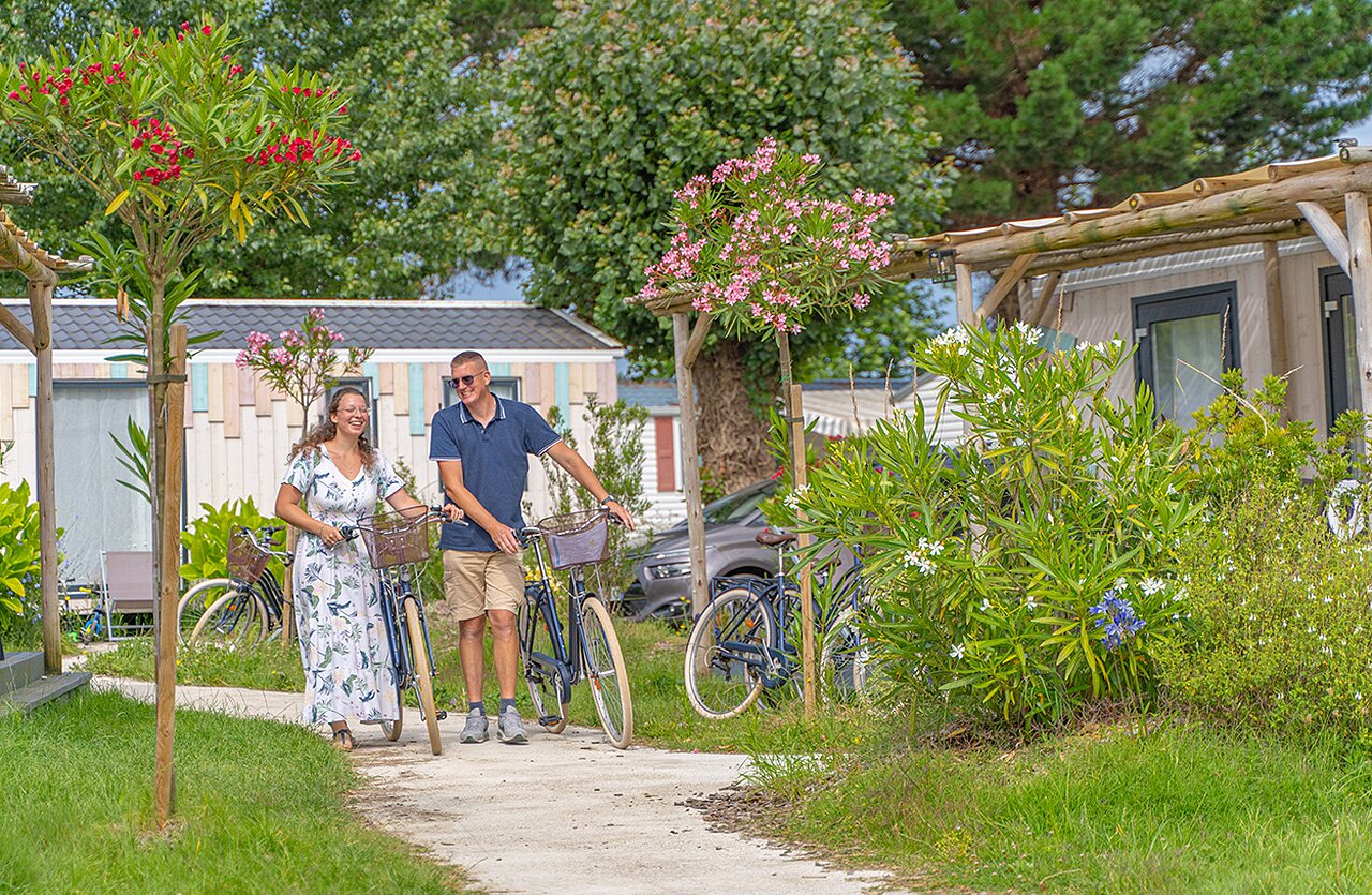 V�los au camping CLICOCHIC Brandais � Brem sur Mer (85).