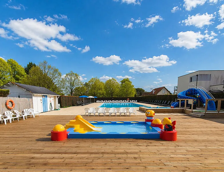 Mobile home, jacuzzi au camping CLICOCHIC Brise de Cabourg � Varaville (14).