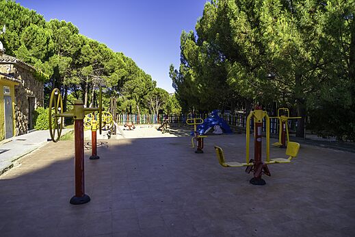 Équipements sportifs extérieurs au camping CAPFUN El Canto La Gallina (Madrid)