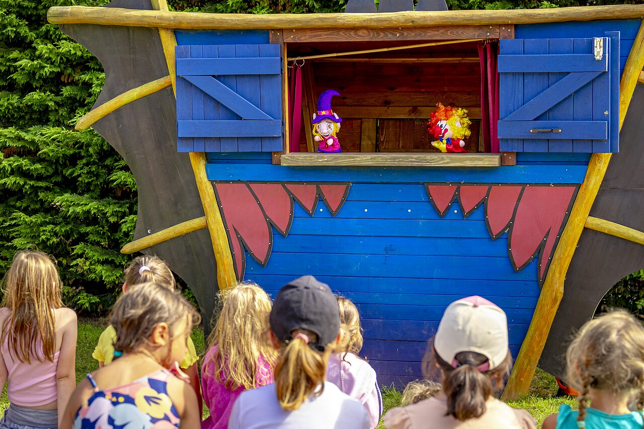 Spectacle de marionnettes pour enfants au CAPFUN Ch�teau de Galin�e � SAINT CAST LE GUILDO (22).