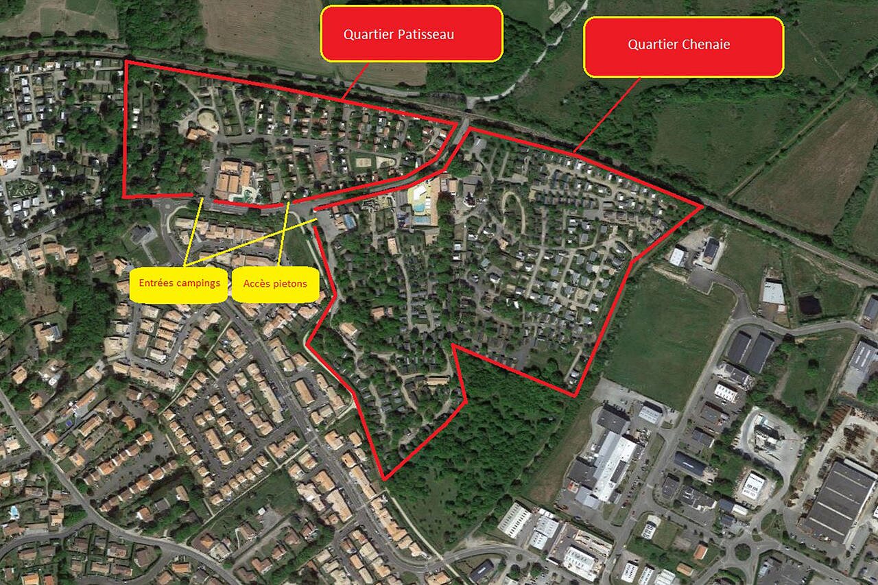 Mobil-homes, piscine au camping CAPFUN La Ch�naie � PORNIC (44).