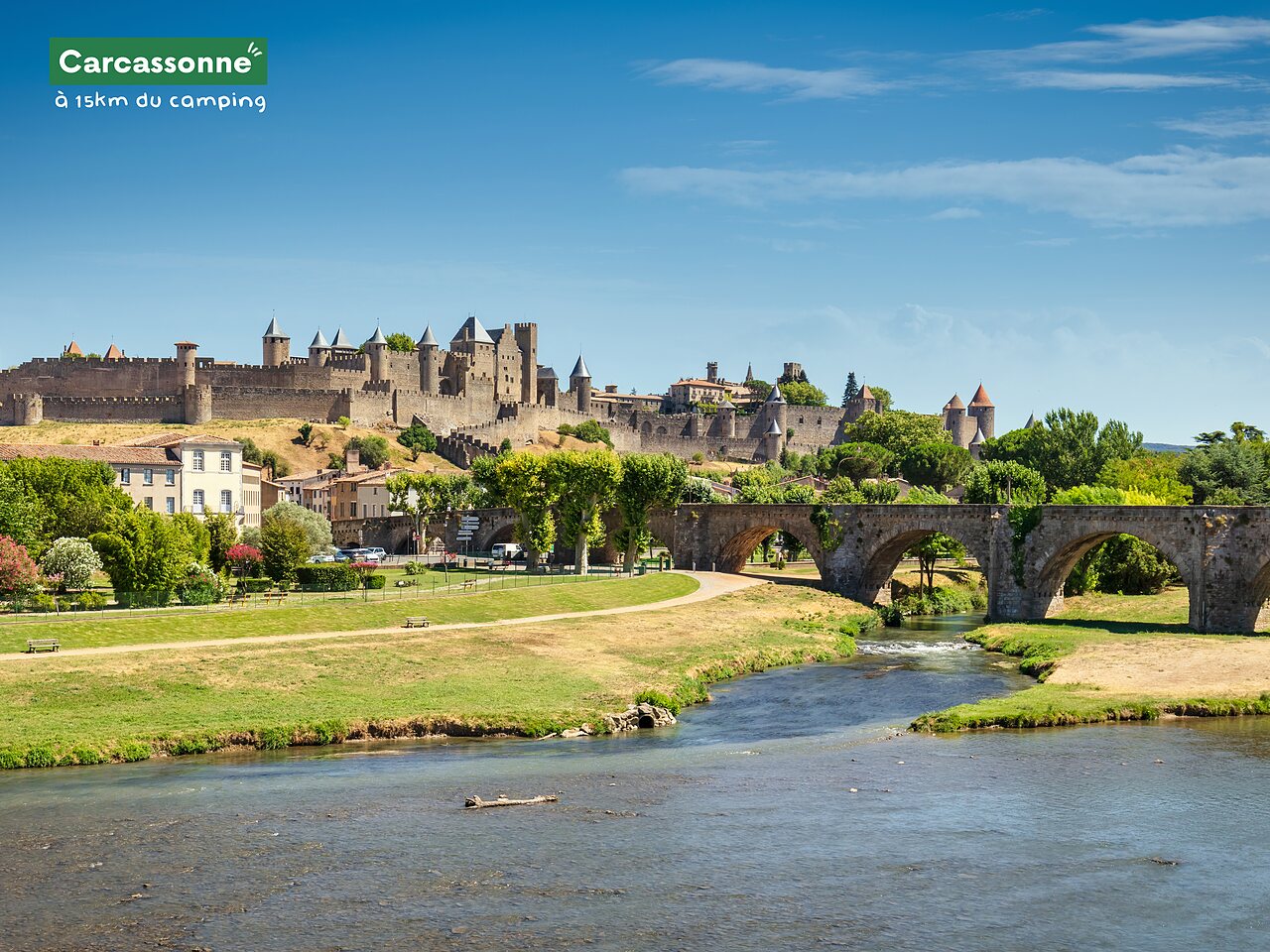 Cit� m�di�vale de Carcassonne et Pont Vieux, lieu � visiter pr�s du camping.