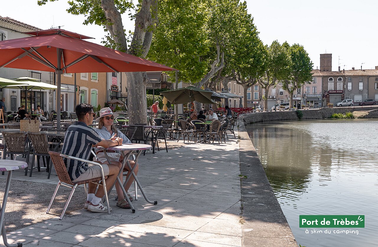 Port de Tr�bes, charmante �tape � visiter pr�s du camping, Canal du Midi.
