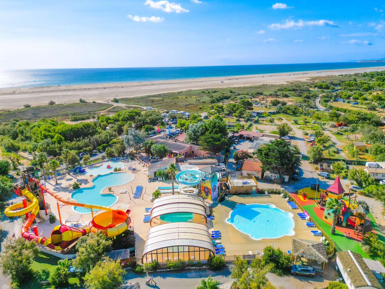 Parc aquatique, toboggans et plage au camping CAPFUN C�te Vermeille : Cabane dans les airs � Port La Nouvelle (11).