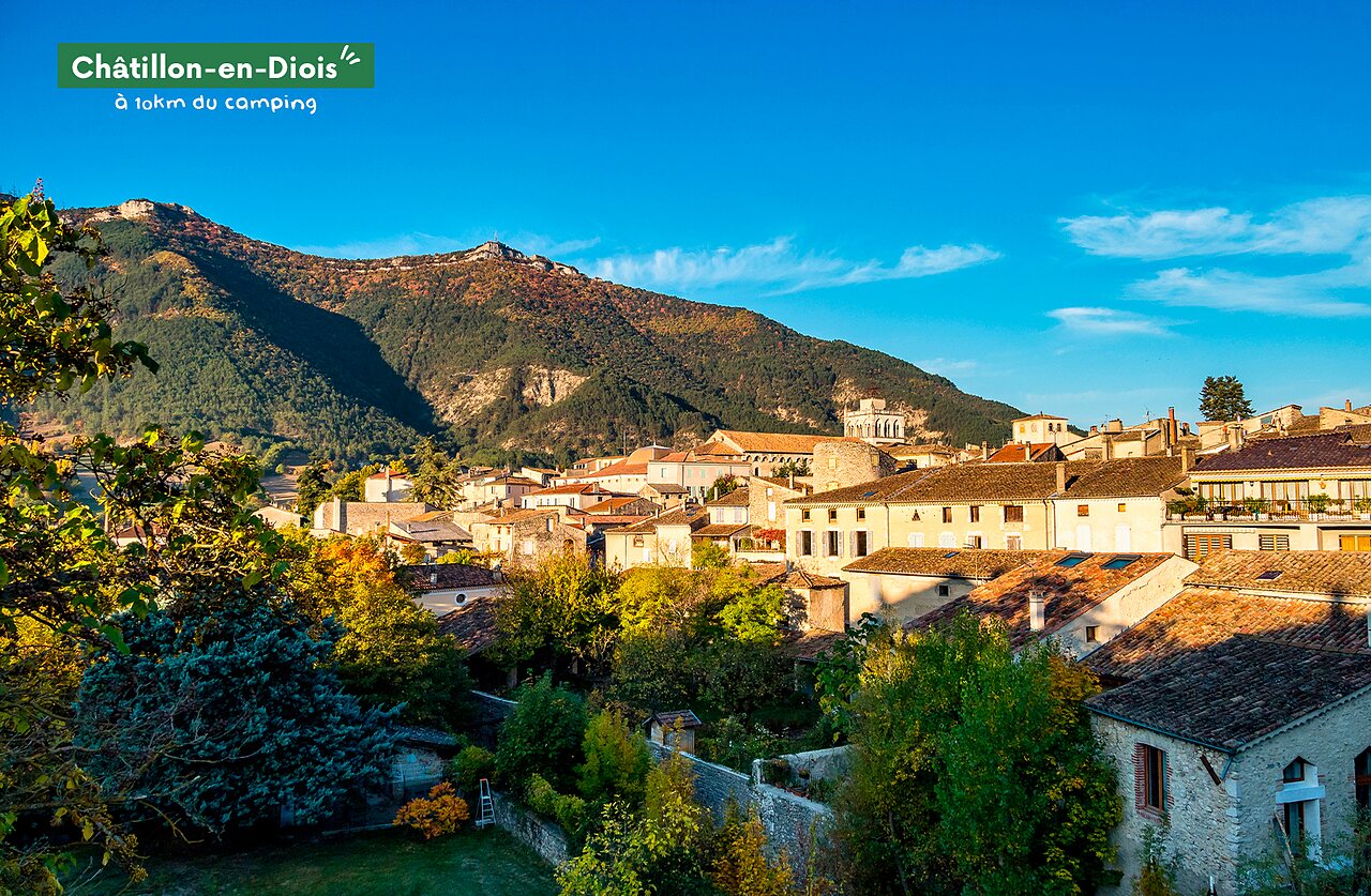 Village m�di�val de Ch�tillon-en-Diois, � visiter pr�s du camping en Dr�me.