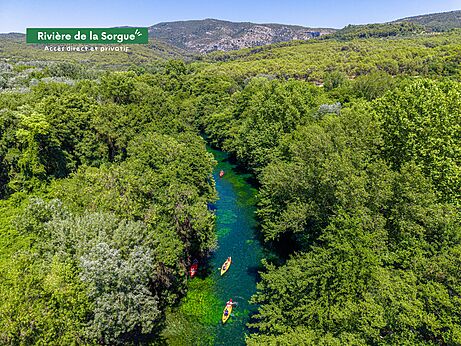 Kayaks sur la Sorgue, accès direct et privatif au camping CLICOCHIC Coutelière à Lagnes (84).