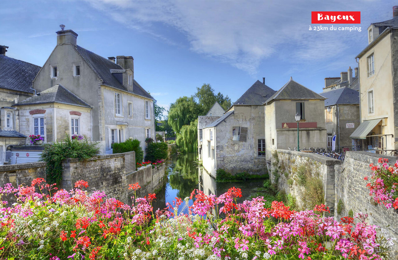 Ville historique de Bayeux, maisons m�di�vales et rivi�re fleurie, � visiter pr�s du camping.