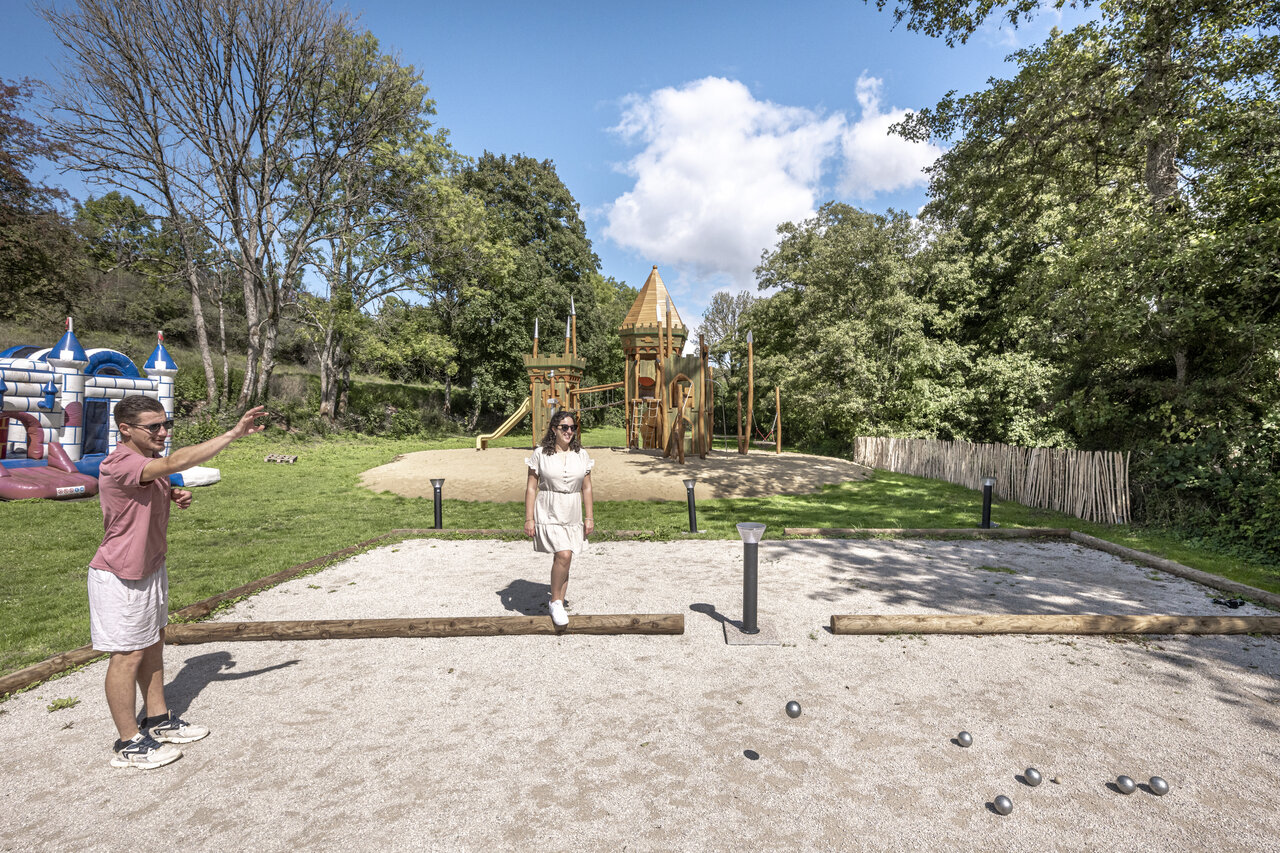 P�tanque, jeux au camping CLICOCHIC Forge Sainte Marie � Thonnance-les-Moulins.