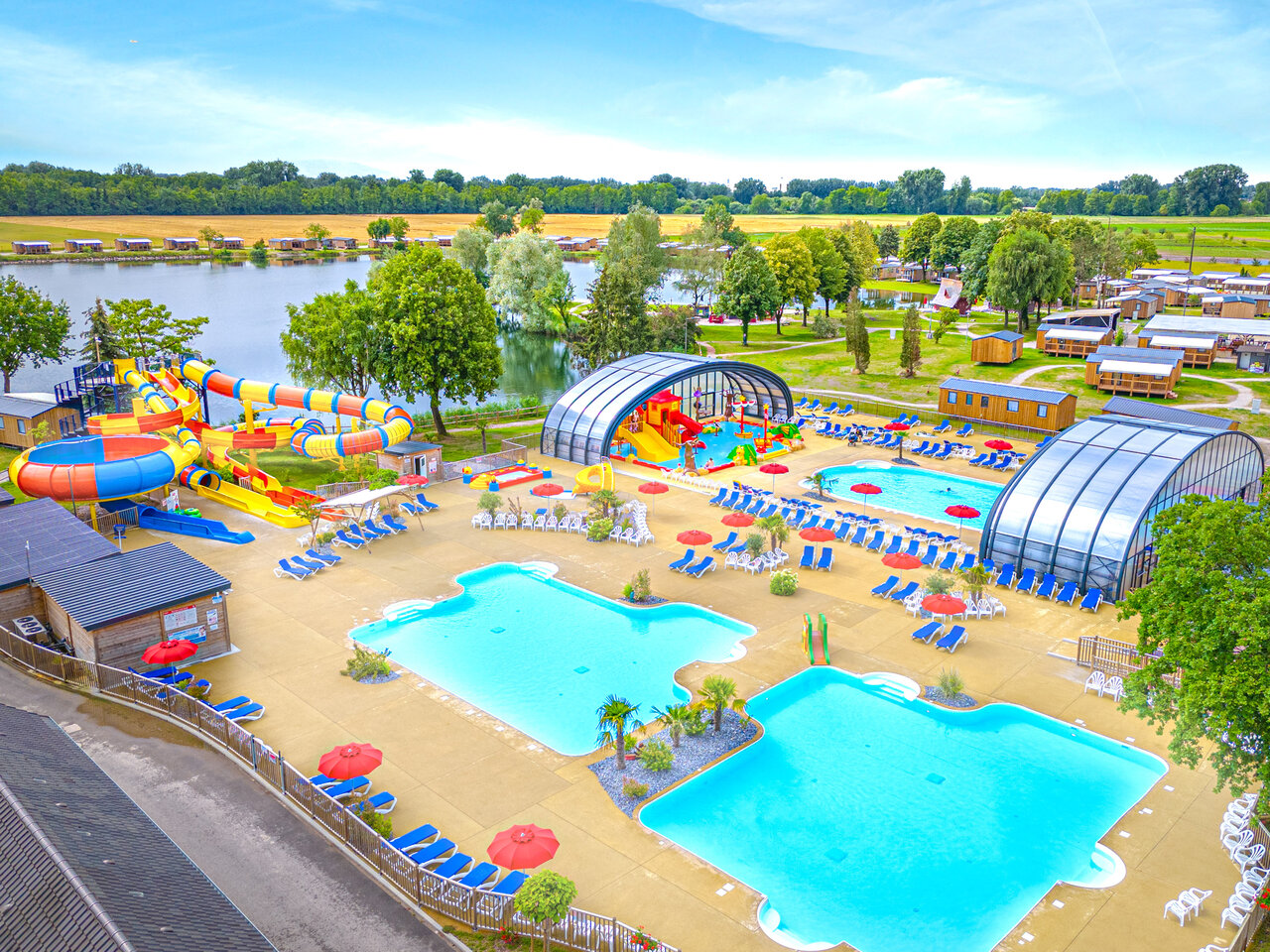 Toboggans, piscines ext�rieures au camping CAPFUN Fort Falabraque � Seltz (67).