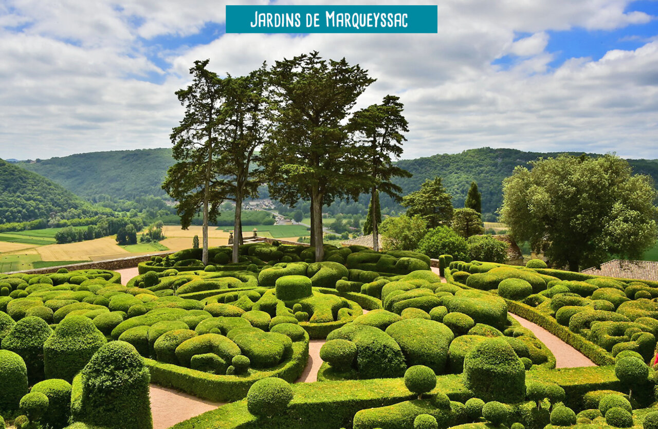 Jardins de Marqueyssac, jardins suspendus et buis taill�s en Dordogne, France.
