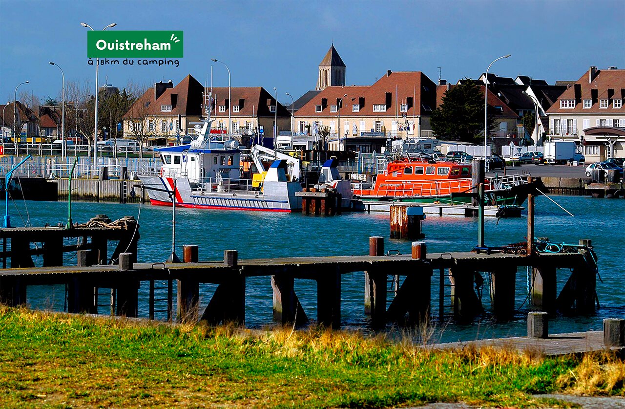 Port de plaisance et de p�che d'Ouistreham, ville c�ti�re en Normandie.
