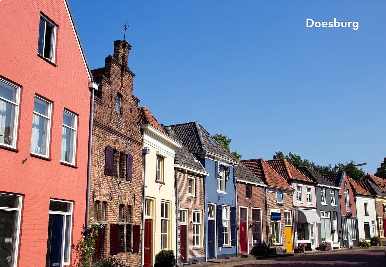 Charmantes maisons color�es dans une rue historique de Doesburg, � visiter.