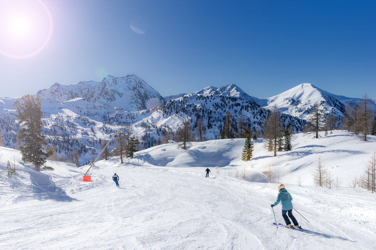 Isola 2000, Camping Provence-Alpes-C�te d'Azur - 9