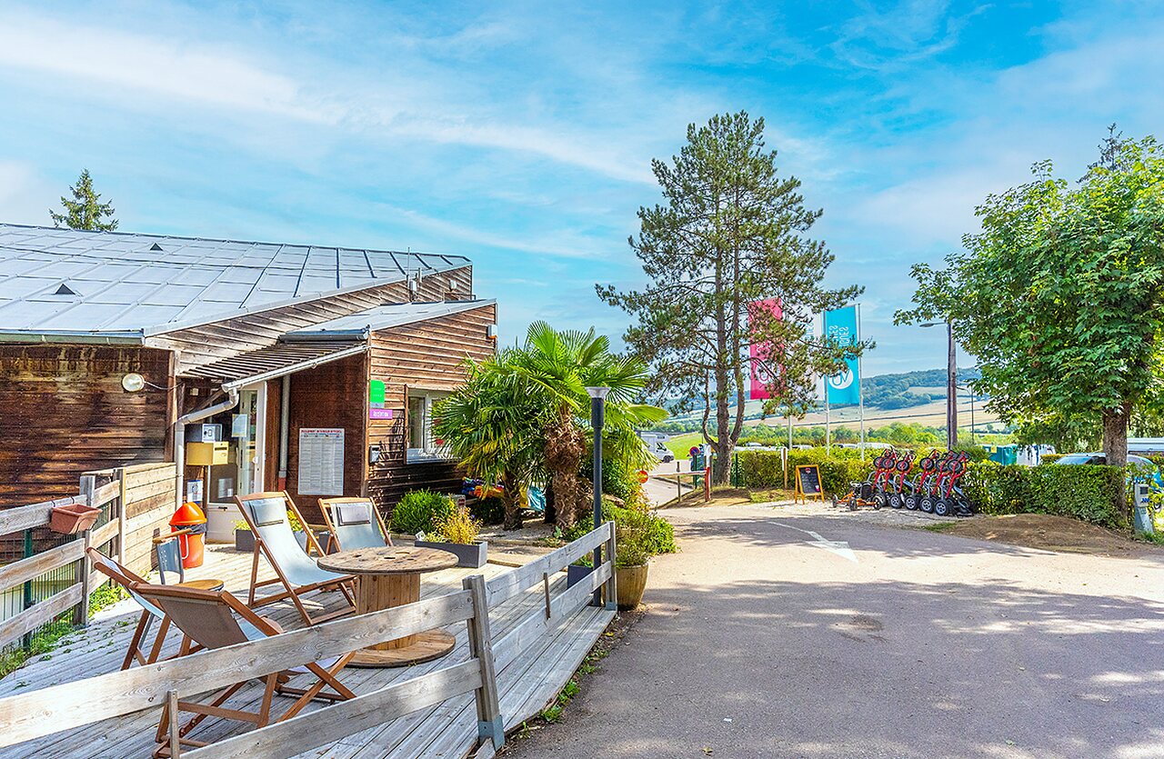 Accueil, v�los au camping VAGUES OCEANES Lac de Panthier � Vandenesse-en-Auxois (21).