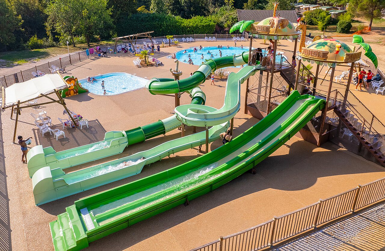 Toboggans aquatiques, jeux d'eau et piscine au camping CLICOCHIC Les Secrets de Padirac � Padirac (46).