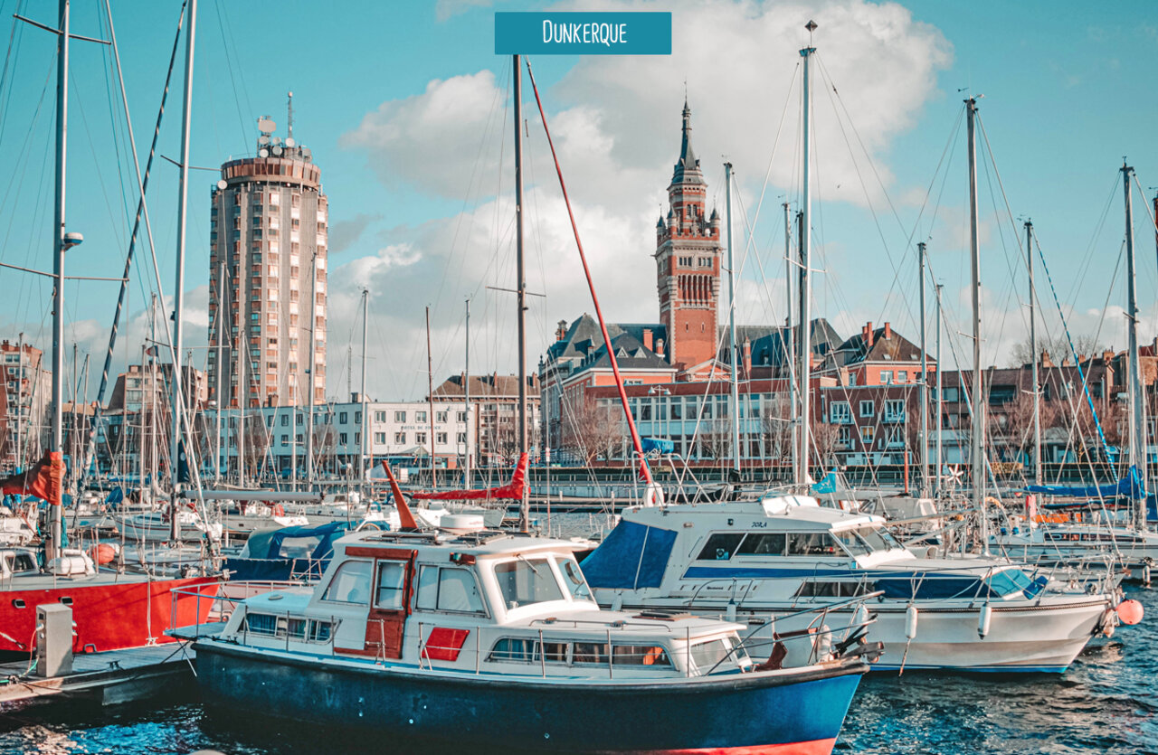 Port de plaisance de Dunkerque avec bateaux et architecture historique, une ville � visiter.