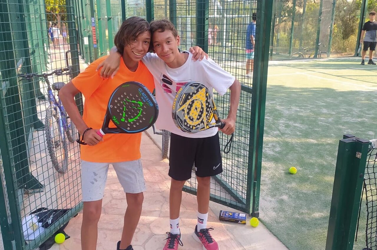 Court de padel avec jeunes joueurs au camping CAPFUN Mirmanda � Cambrils - Vinyols i els Arcs (43).