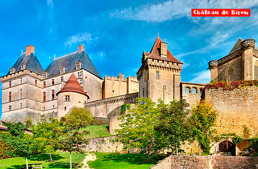 Ch�teau de Biron, monument historique � visiter pr�s de Biron en Dordogne.