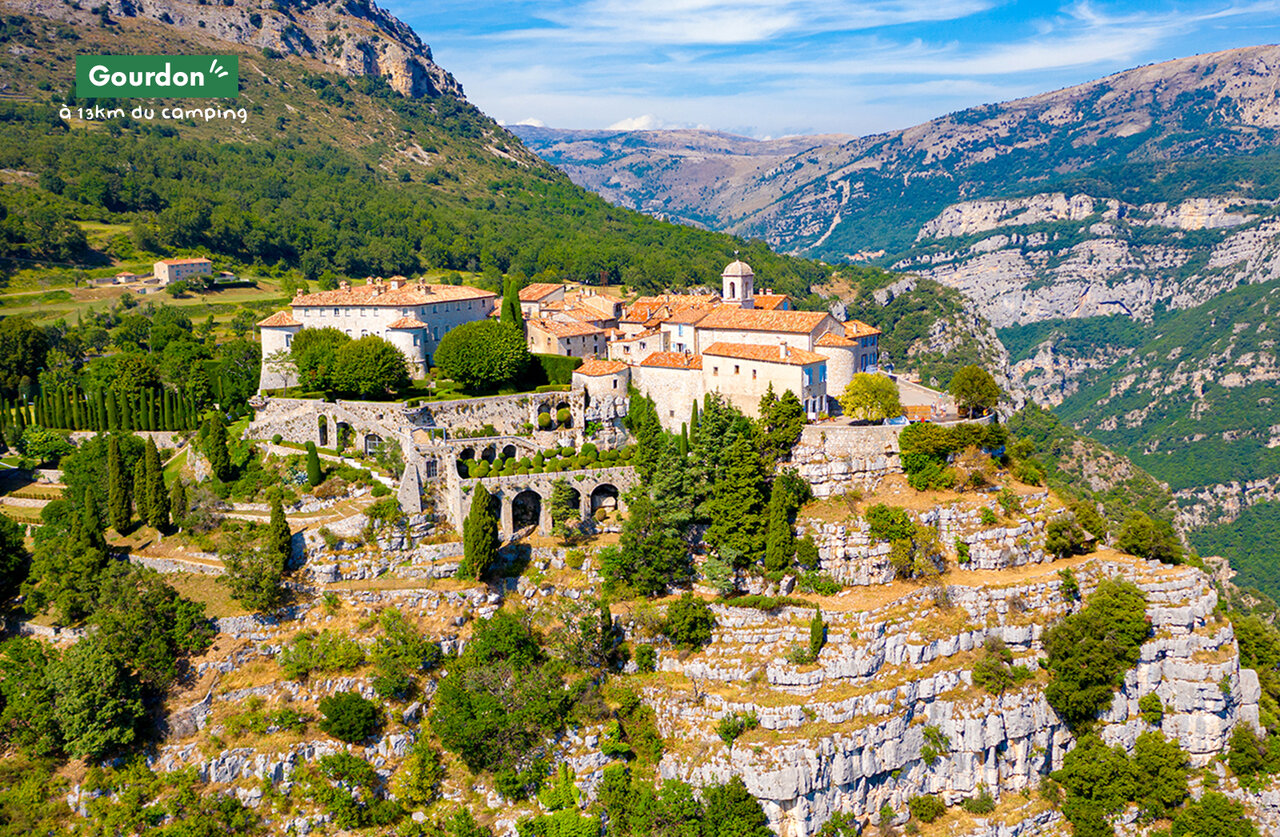 Village perch� de Gourdon, un site m�di�val � visiter pr�s de Grasse, Alpes-Maritimes.