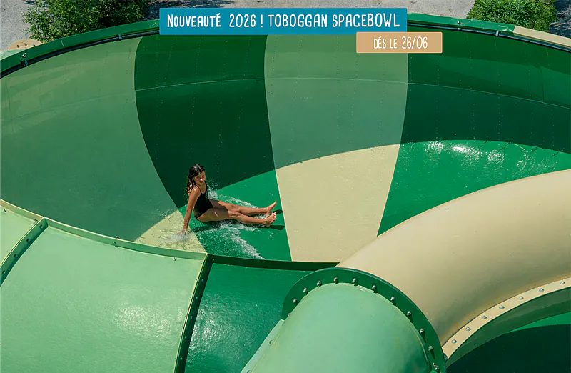 Toboggan Spacebowl g�ant, nouvelle attraction au camping VAGUES OCEANES Paille Basse.