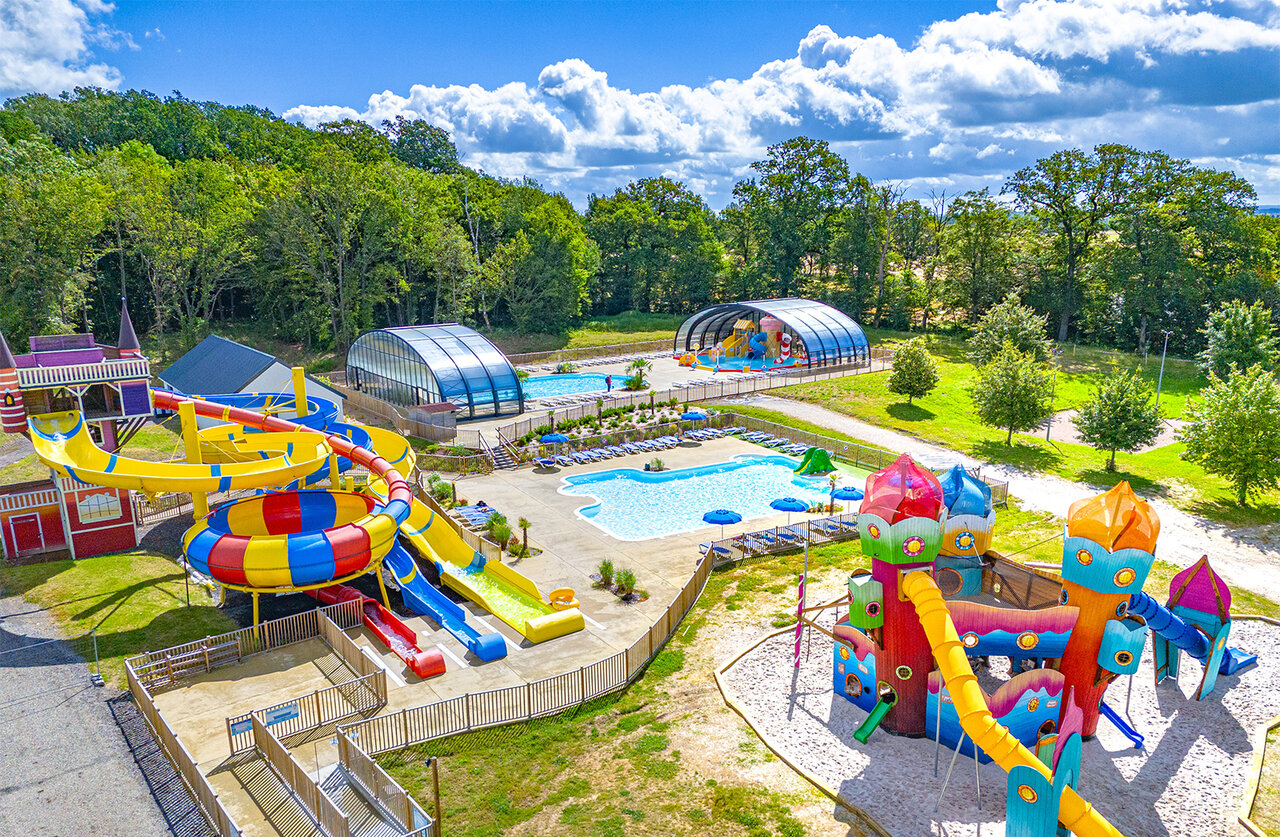Toboggans aquatiques et piscines au camping CAPFUN Palais de Gaufrette � R�mering les Puttelange (57).