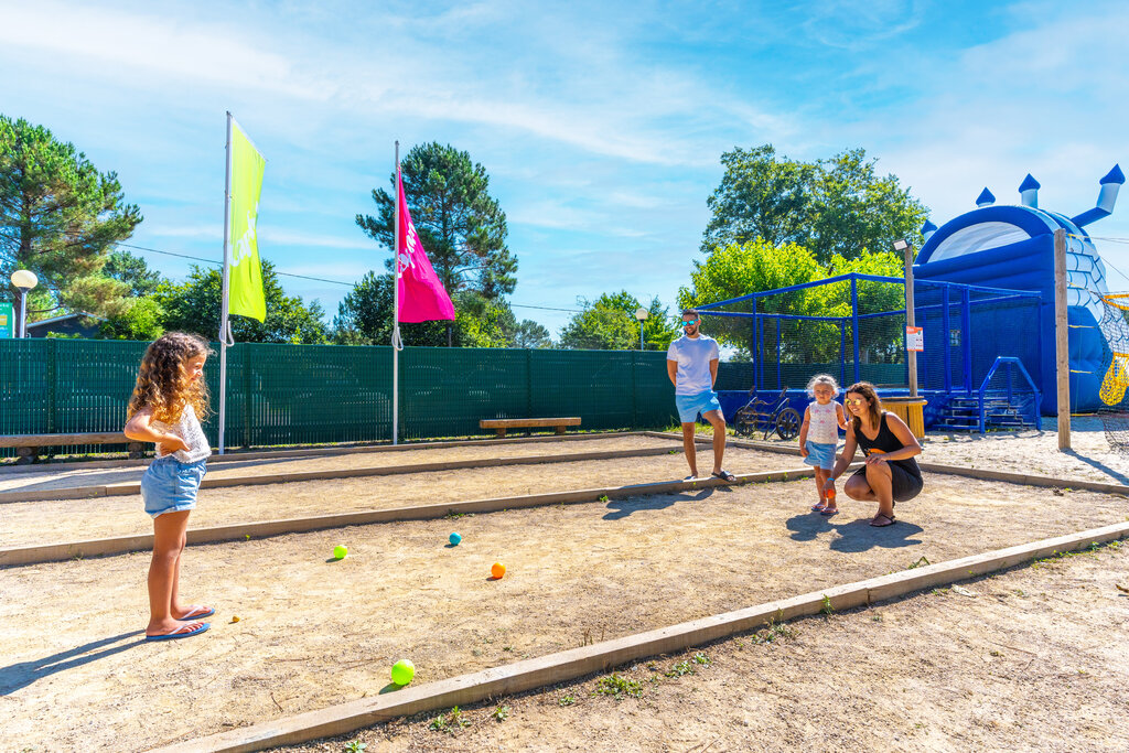 Pomme de Pin, Camping Aquitaine - 30