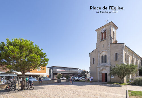 Place de l'Église, c?ur historique de La Tranche-sur-Mer, Vendée, à visiter.
