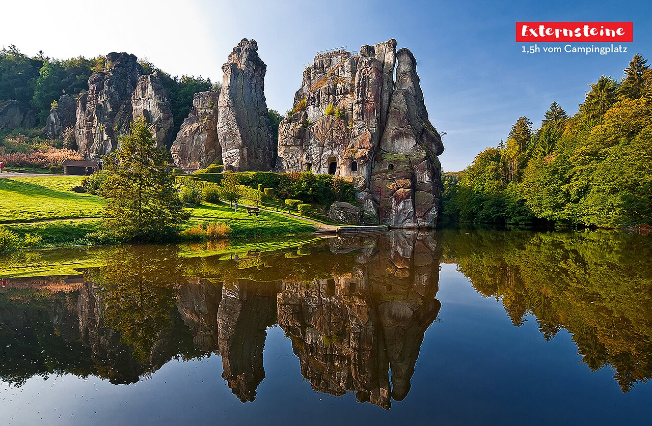 Formations rocheuses naturelles des Externsteine, lieu touristique � visiter en Allemagne.
