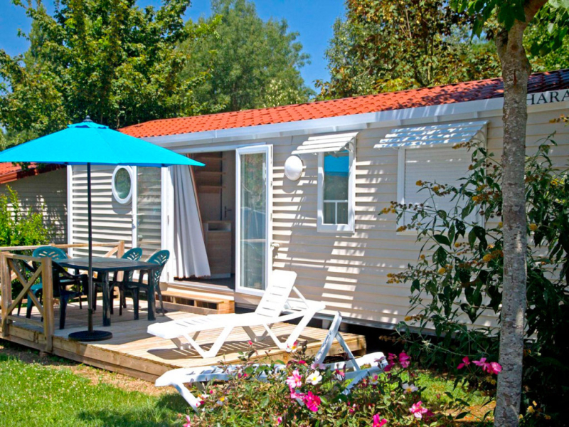 Resort LV 6 pers au Camping Lac des 3 Vallées